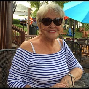 Meet your Posher, Joyce